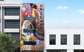 Coliwoo 298 River Valley - Coliving